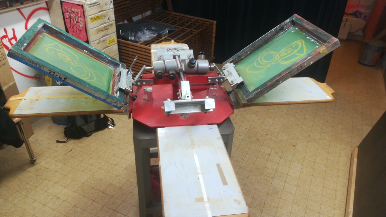 Wir haben jetzt Merch!